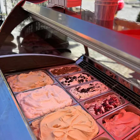 Nydeck Готель 3*