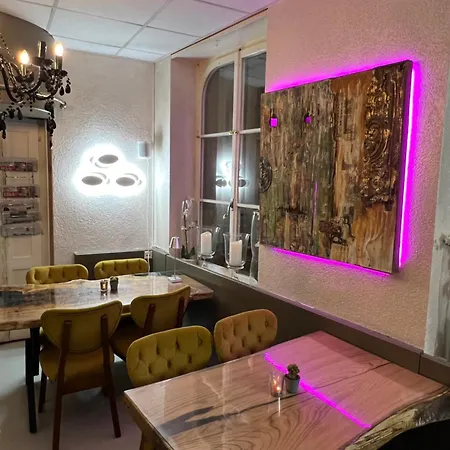Nydeck Hotell