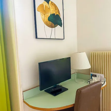 Nydeck Готель 3*