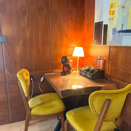 Nydeck Hotell