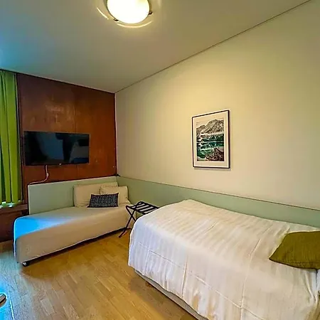 Otel Nydeck 3*